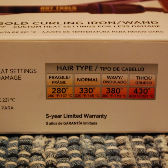 hot tools 1-1/4 in curling iron wand main image 5